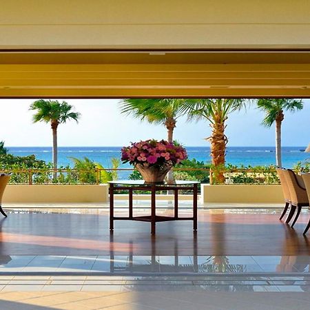 The Uza Terrace Beach Club Villas Йомитан Экстерьер фото