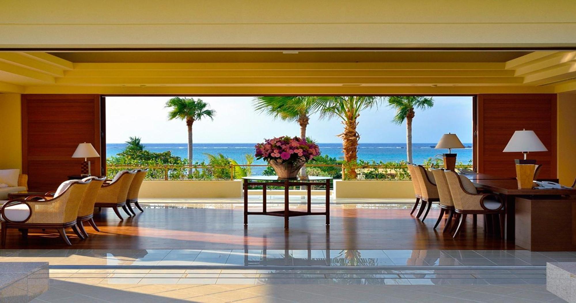 The Uza Terrace Beach Club Villas Йомитан Экстерьер фото