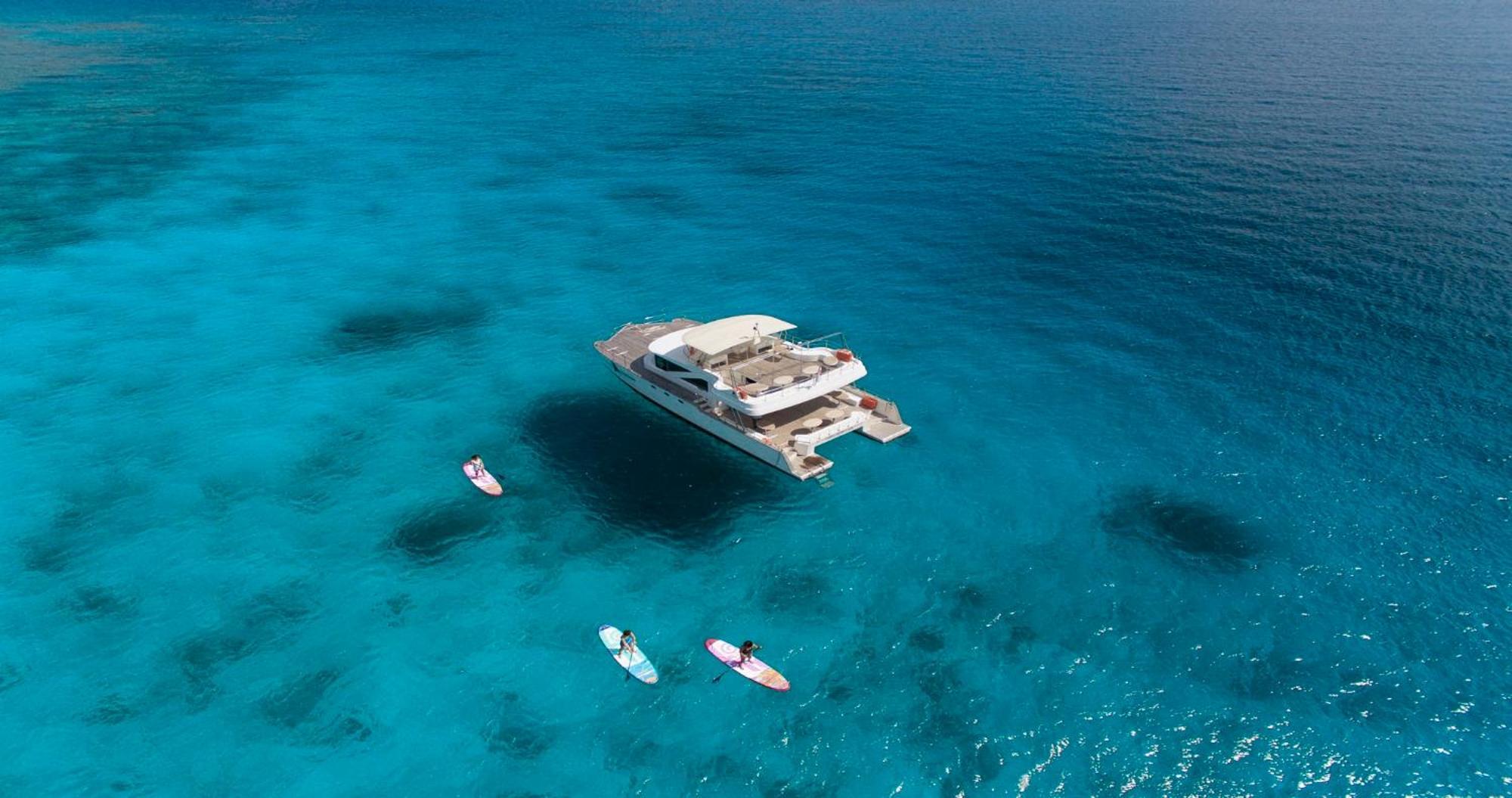 The Uza Terrace Beach Club Villas Йомитан Экстерьер фото