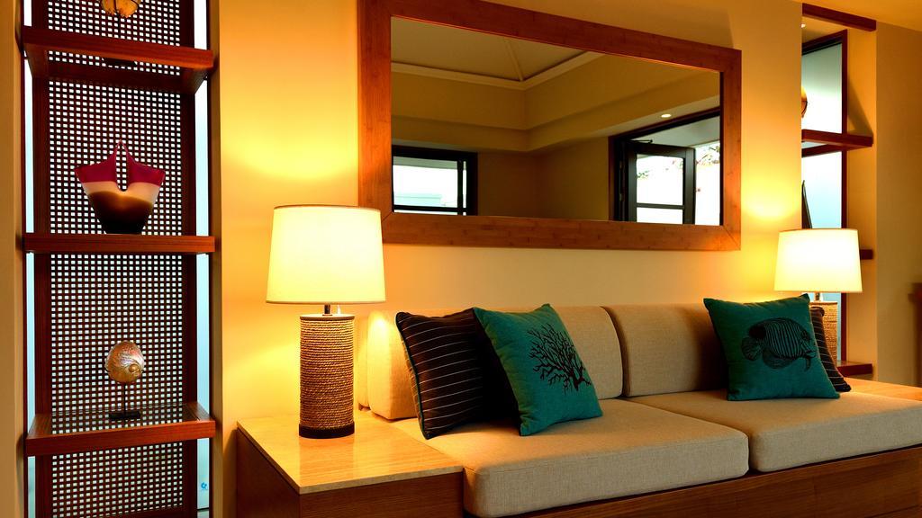 The Uza Terrace Beach Club Villas Йомитан Экстерьер фото