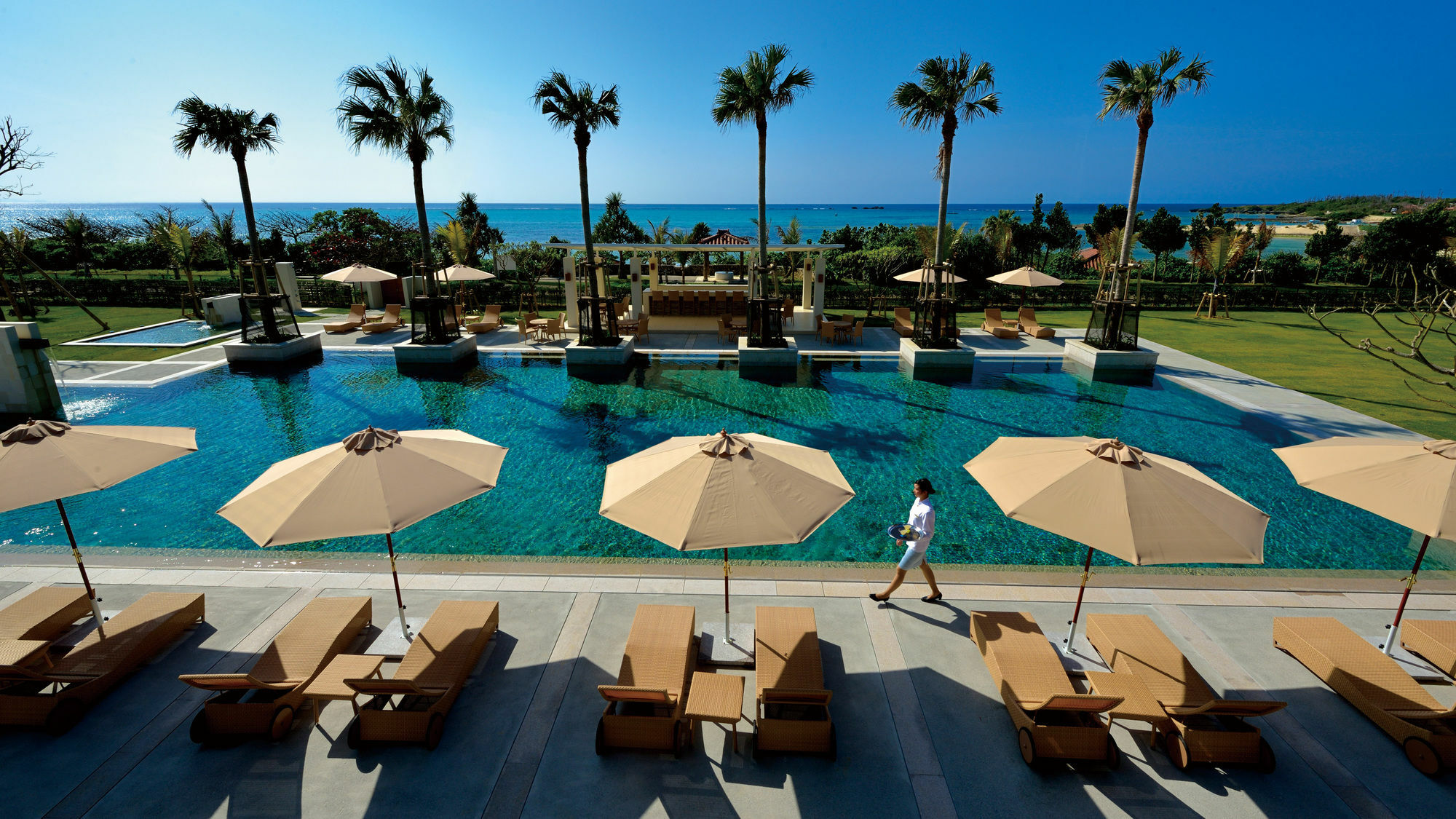 The Uza Terrace Beach Club Villas Йомитан Экстерьер фото